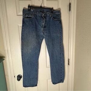 Levi's 501 button fly men’s Blue Straight Jeans Classic Style
